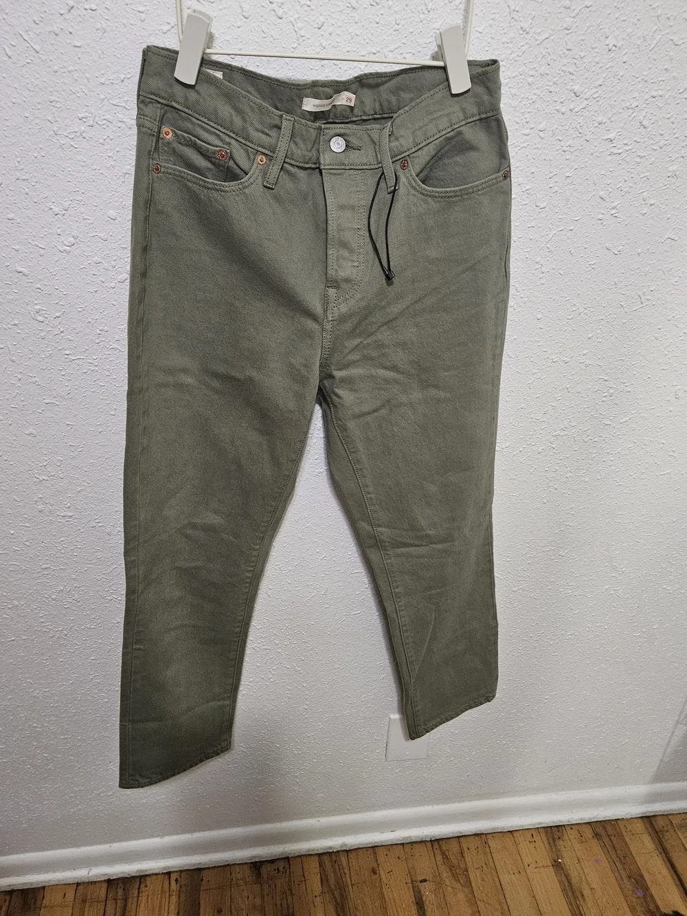 Levi's Men's Olive Green Straight-Leg Chinos